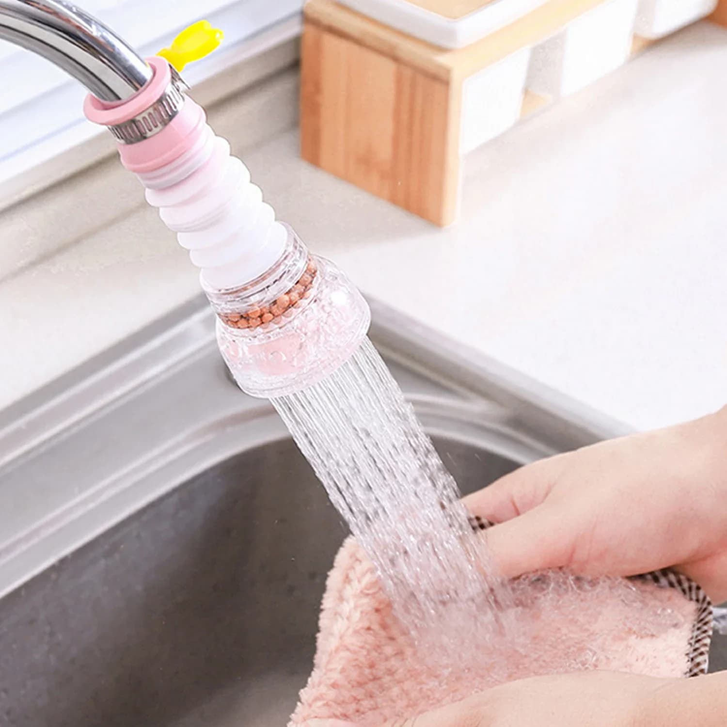 Filtro acqua rubinetto 360 ° Rubinetto da cucina telescopico rotante Ugello per soffione doccia Dispositivo per il risparmio idrico domestico a prova di spruzzi