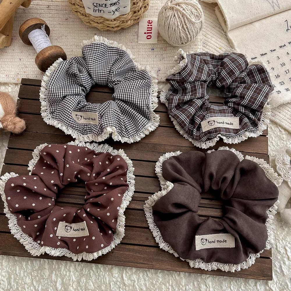 Scrunchies grandi in pizzo Fascia elastica per capelli Plaid a pois Corda per capelli Cravatta Etichetta in stoffa Porta coda di cavallo Elastico Accessori per capelli