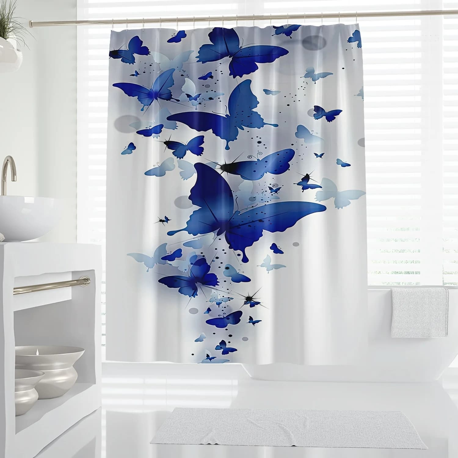 Tenda da doccia con farfalla blu astratta di arte moderna - Stampa digitale, poliestere resistente all'acqua, arredamento per il bagno per tutte le stagioni