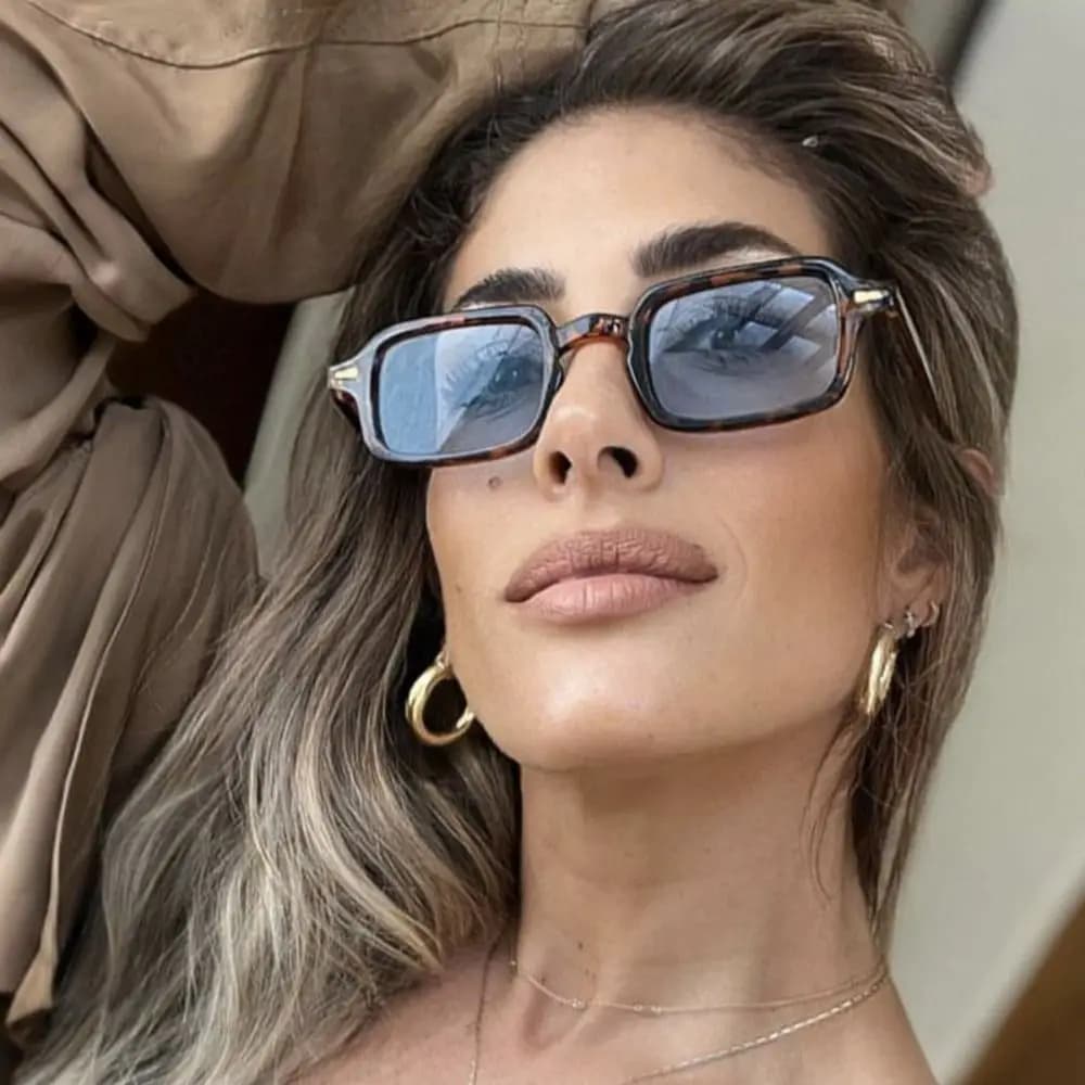 Fashionable Square Sunglasses with UV400 Blue Rivet Decorations for Women and Men