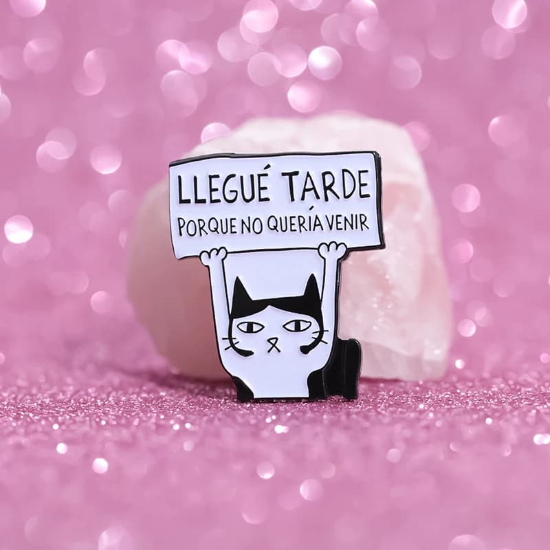Llegue Tarde Porque No Queria Venir Spille enamelled - Beaches with cartoon animals, bay badges Jewelry Gift for children Friends