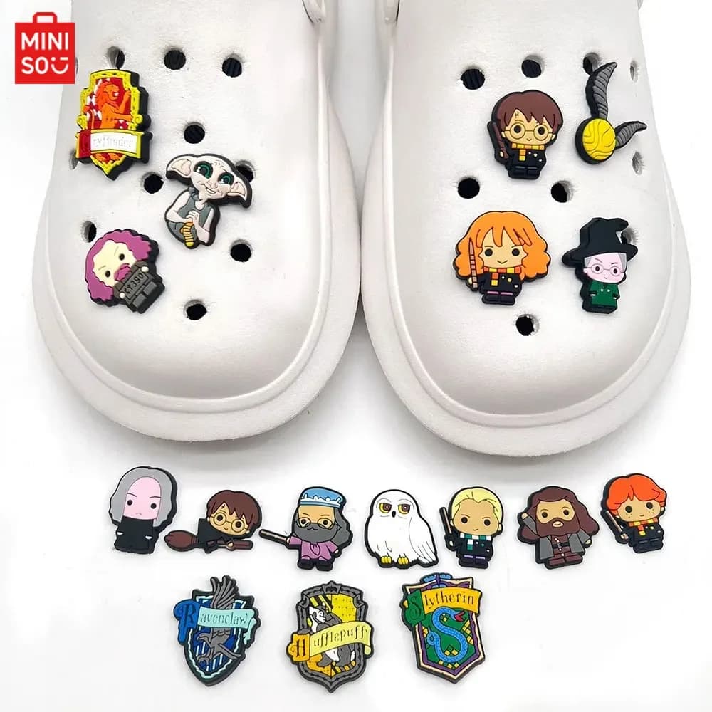 17 pz Harry Potter Ciondoli per scarpe PVC Anime Scarpe Accessori Moda Ragazzi Sandali Fibbia per scarpe da giardino Fibbia fai da te