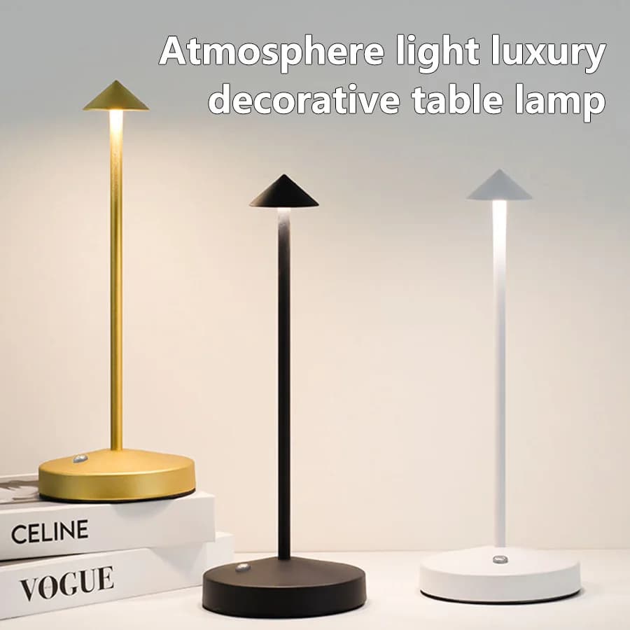 Lampada da Scrivania LED di Lusso ed Elegante, Illuminazione d'Ambiente per Bar e Caffè, Luce Notturna Ricaricabile e Dimmerabile per Testiera e Camera da Letto