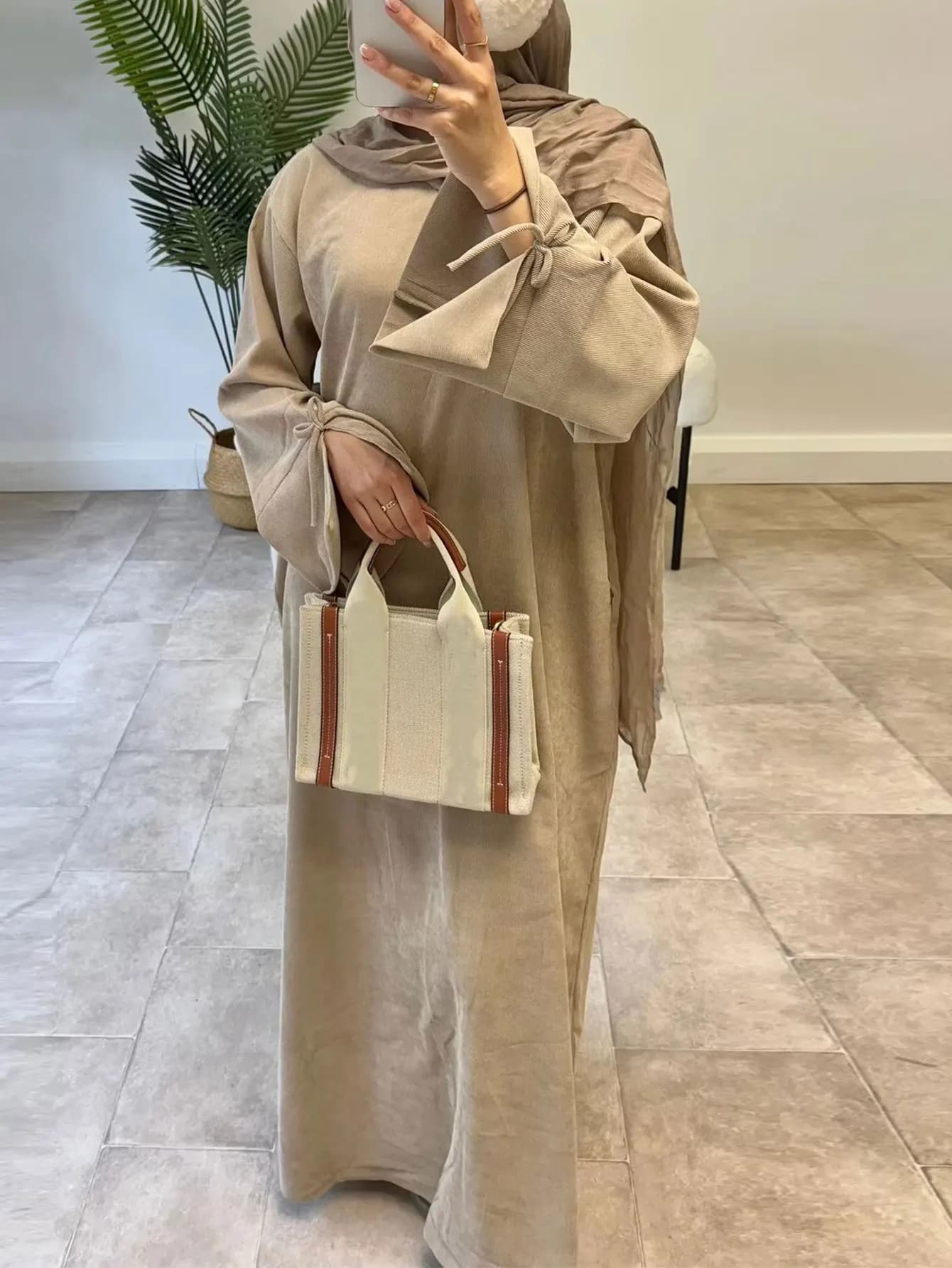 Ramadan Bow-knot Dubai Abaya Dress Luxury Corduroy Arabic Muslim Women Modest Clothing Islam Party Kaftan Fashion Turkey Robe
