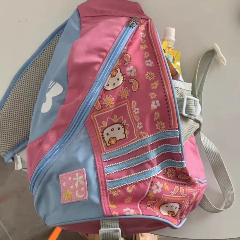 Zaino Monospalla Hello Kitty per Ragazze Adolescenti, Borsa a Tracolla con Fiocco e Freccia, Stile Trendy e Versatile, Vendita all'Ingrosso