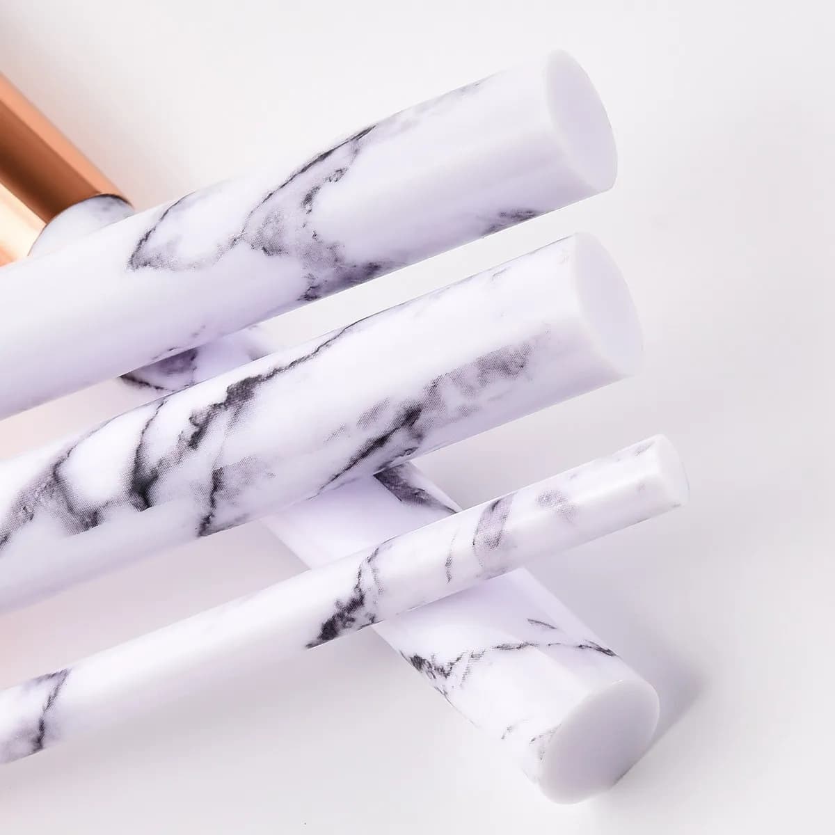 Set of 10-piece brushes with ultra soft nylon bristles, marble effect handle, full face makeup application, ideal for women and girls