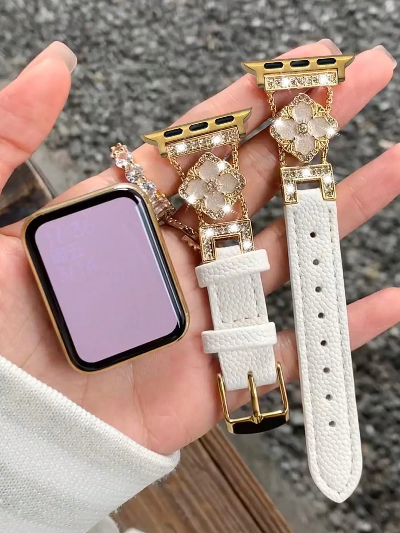 1pc Women White Leather Gold Rhinestone Flower Apple Watch Band, Chain Splice Design Replacement Strap, Compatible with 38/40/41/42/44/45/46/49mm, Fit Ultra, SE, Series 11 10 9 8 7 6 5 4 3 2 1