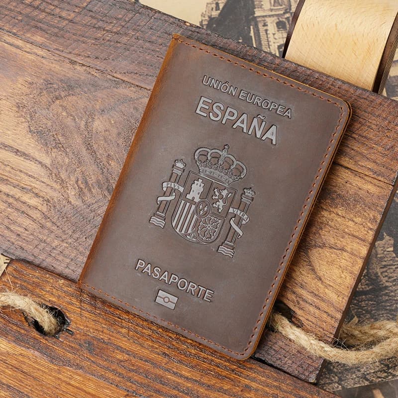 Copertina per passaporto spagnolo - Vera pelle Crazy Horse, portafoglio da viaggio d'affari durevole, blocco RFID unisex Funda Pasaporte