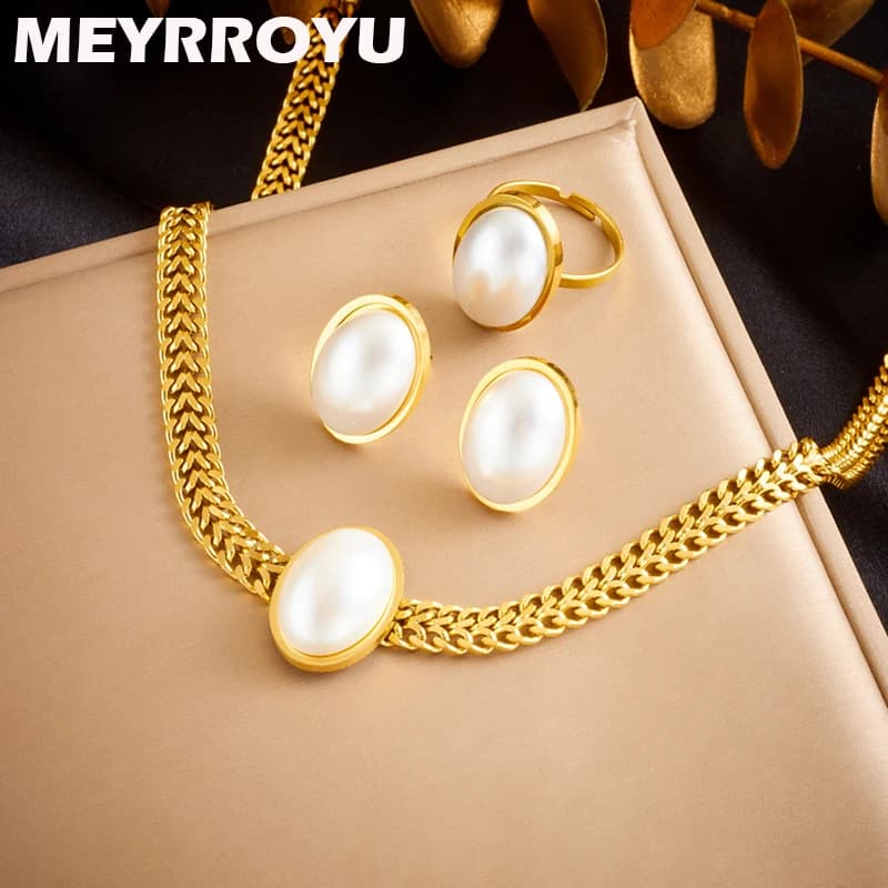 MEYRROYU 3 pezzi di perle intarsiate Grace Light gioielli di lusso Fashoin semplice collana orecchino anello di barretta set di gioielli per le donne
