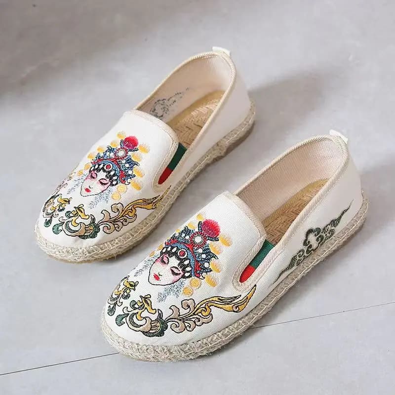 Women Flat Sole Embroidered Cloth Shoes Spring Autumn New Soft sole Round Toe Shallow Slip On Chinese Style Hanfu Shoes