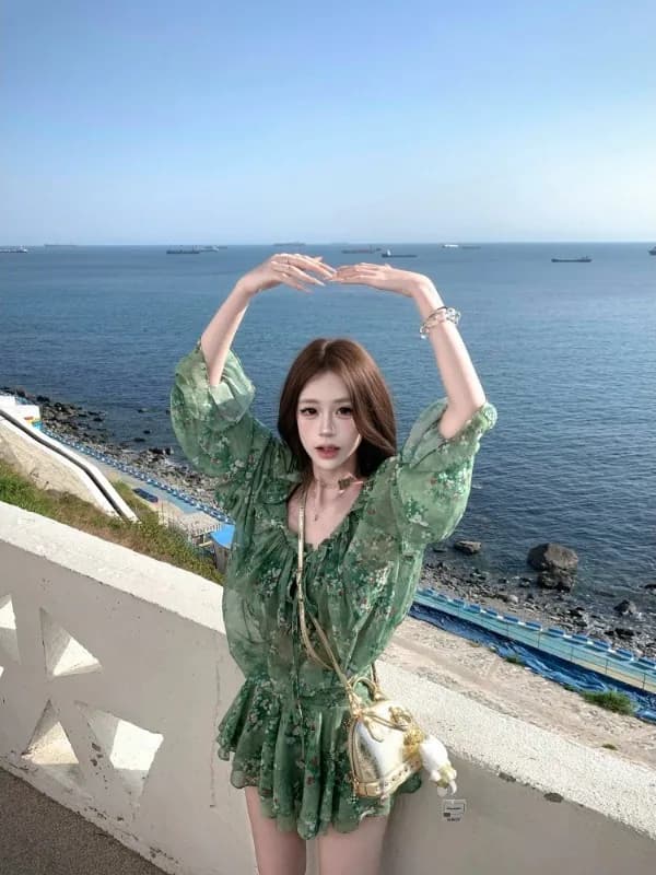 Mipao Holiday Style Green Floral Print Off-Shoulder Short Dress High Waist A-Line Skirt Korean Version Long Sleeve Short Dress
