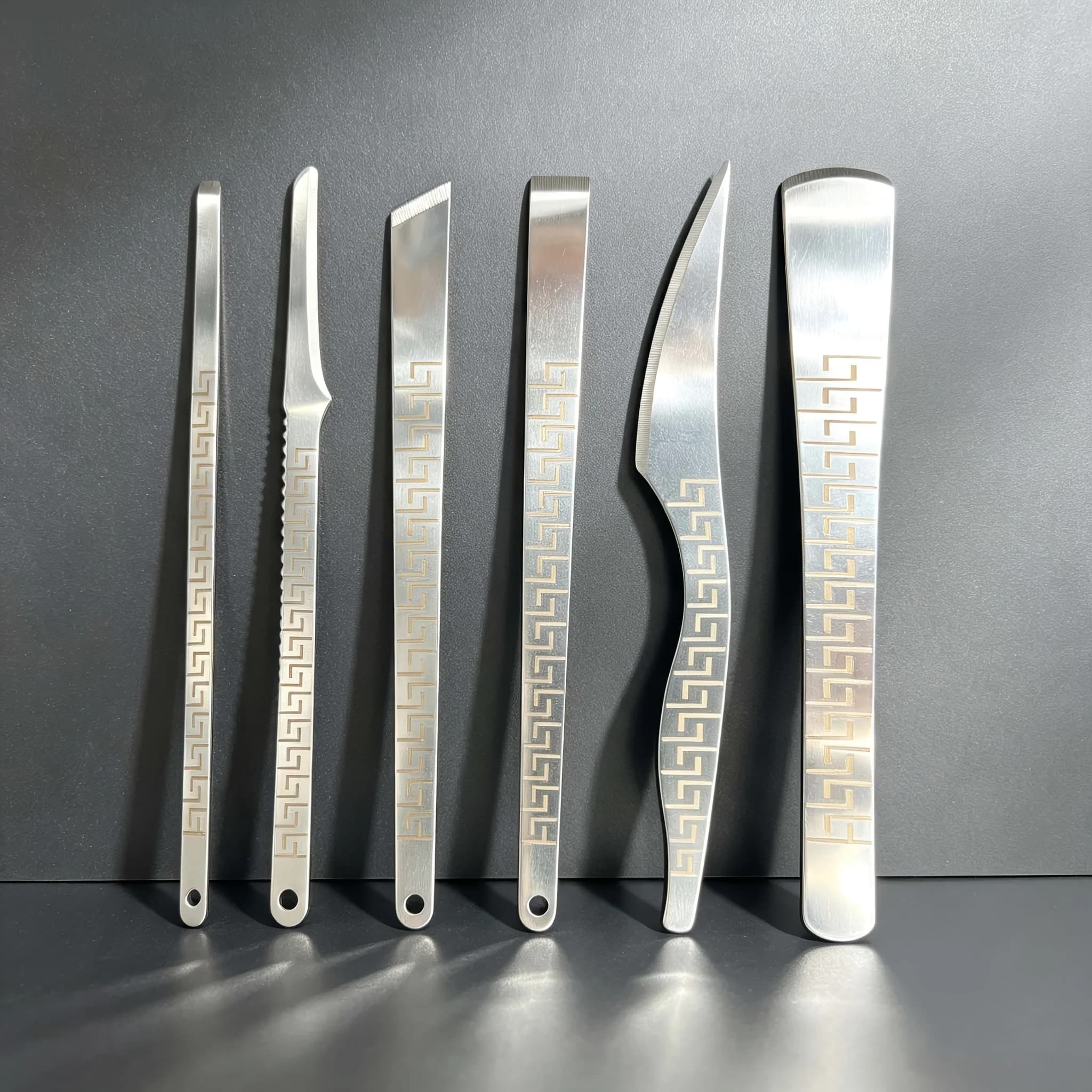 1/6pcs Professional Stainless Steel Pedicure Knife Set, Anti-slip Retro Pattern Foot Scraper Tools for Dead Skin, Heels Removal