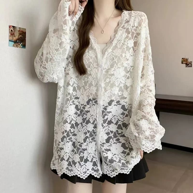 Camicie in pizzo traforato da donna, estive, larghe, stile streetwear, a maniche lunghe, Y2K, sexy, trasparenti, con scollo a V, bianche, Mujer