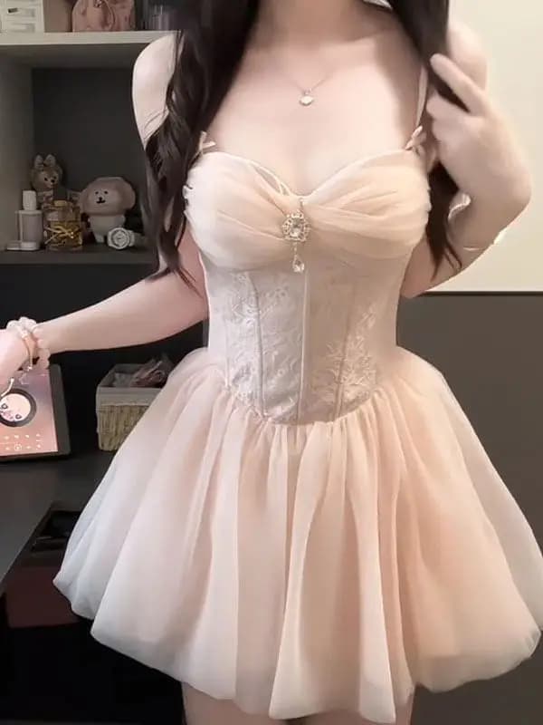 Elegant Pure Desire Style Mesh Strap Dress Summer 2026 Princess Flared Short Skirt French Style Color Waist-Cinching