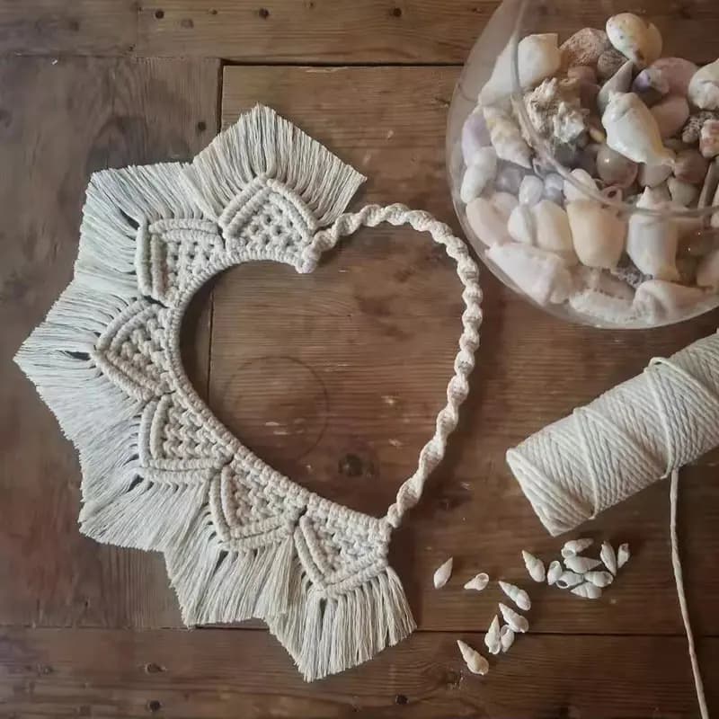 Nordic Style Handwoven Tapestry Heart Dream Catcher Bedroom Decor Wall Hanging Cotton Material European Pattern Home Decor