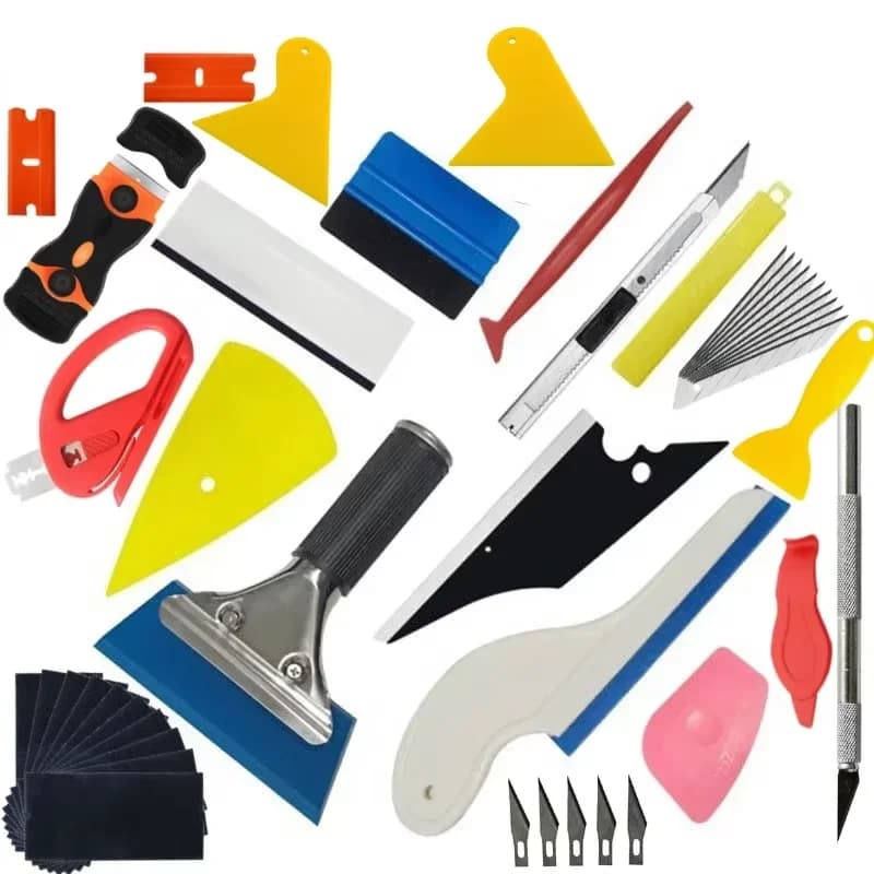 Nuovo kit di strumenti per l'installazione di pellicole colorate in vinile per auto Raschietto in gomma Supporto magnetico Adesivo da avvolgimento Coltello da intaglio con lame di ricambio