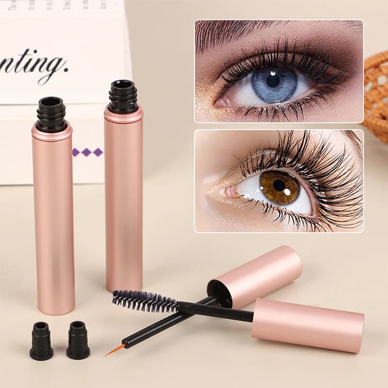 1 piece of 4 ml aluminum mascara tube, blue shaded eyeliner, empty bottle for elongation eyelashes, rechargeable container.