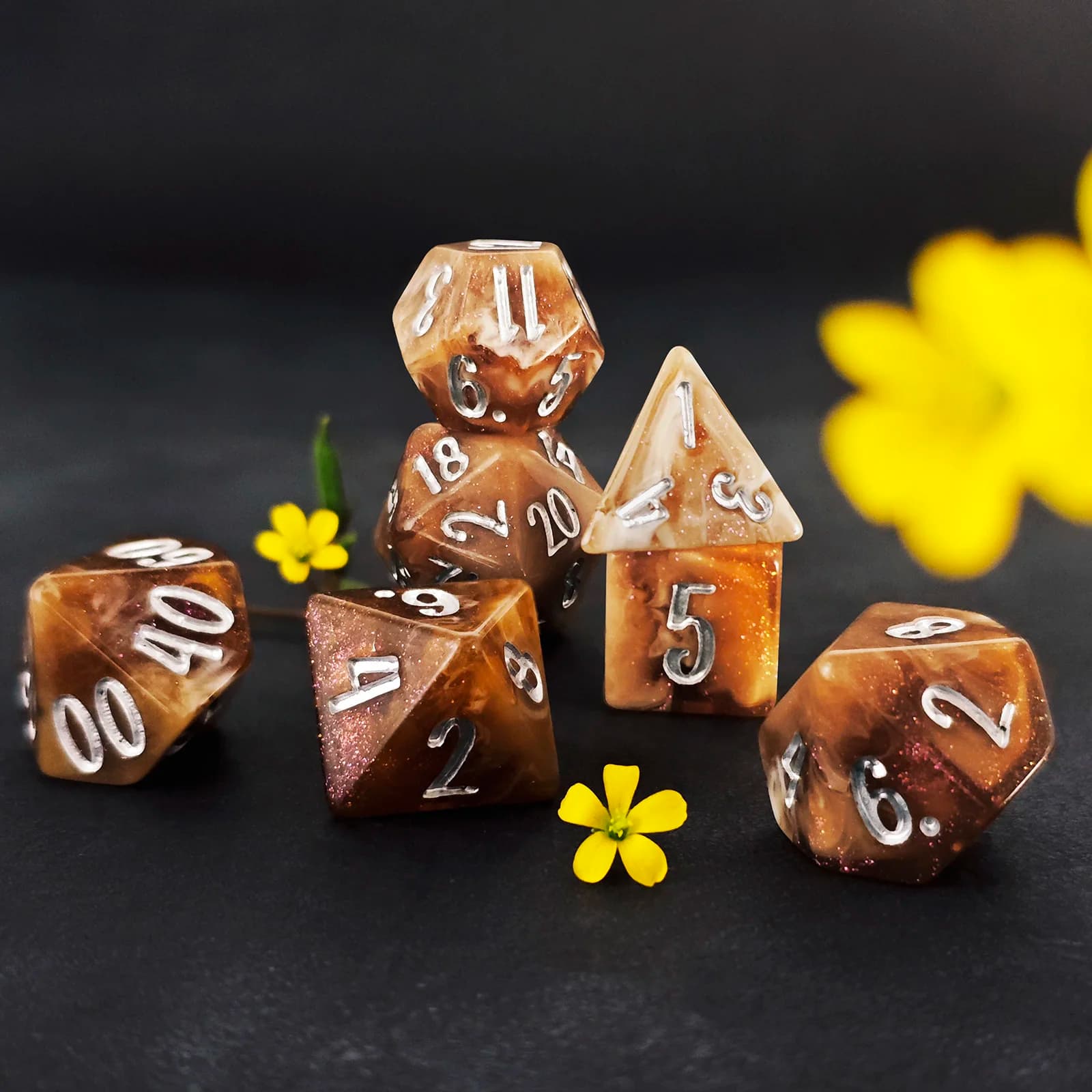 7Pcs Rosa Cappuccino Swirl Glitter Resin Polyhedral DND Dice Set Polyhedral DND Dice For Dungeons And Dragons, Tabletop RPG Dice
