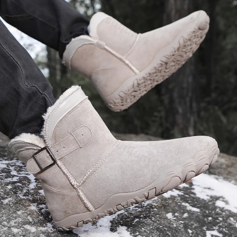 Nuove scarpe invernali in cotone da donna peluche addensare stivali da neve caldi e confortevoli scarpe casual sportive con cinturino con fibbia alla moda antiscivolo per esterni