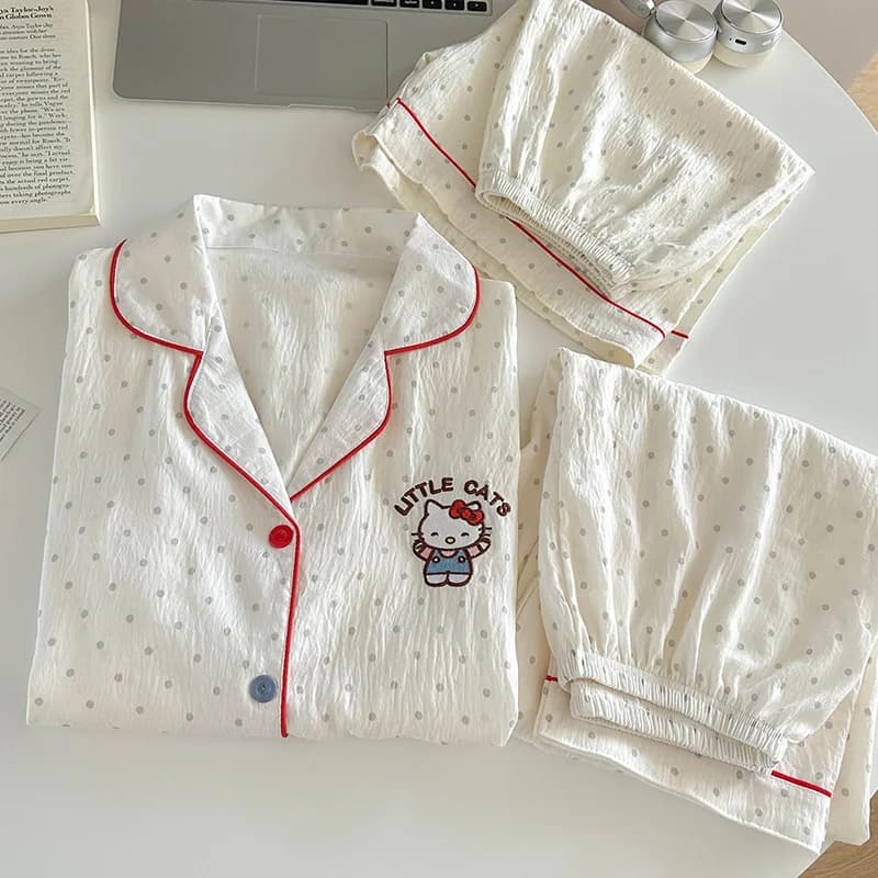 Set Pigiama Kawaii Hello Kitty 3 Pezzi per Ragazze, Camicia a Maniche Corte con Colletto, Pantaloncini Elasticizzati, Abbigliamento Estivo da Notte con Motivi Cartoon