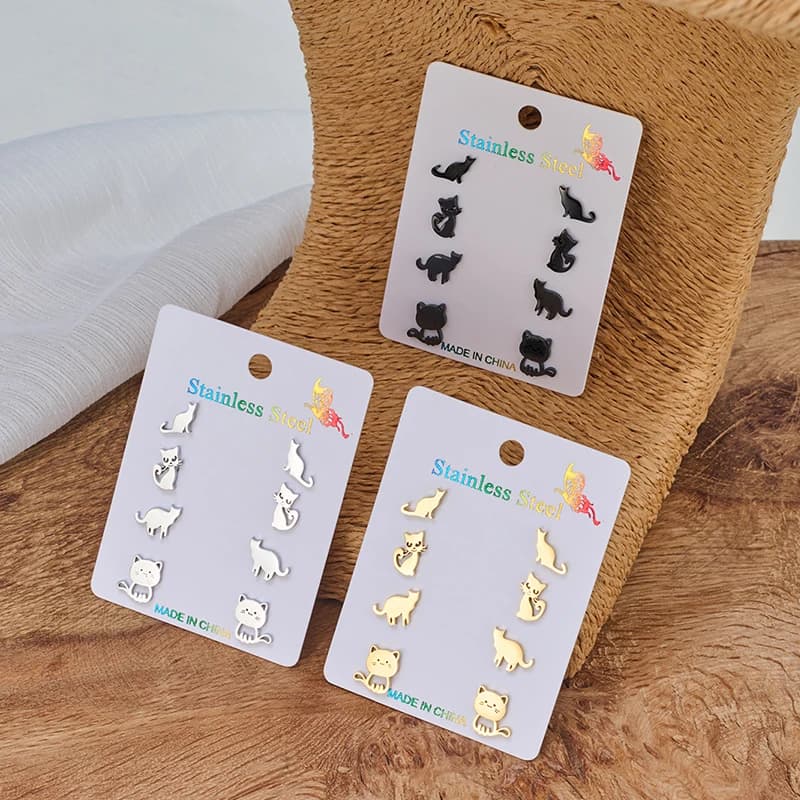 4 paia di adorabili orecchini di gatto divertenti in acciaio inossidabile mini set di gioielli per orecchie di animale ragazza orecchini di gattino di San Valentino accessori per regali