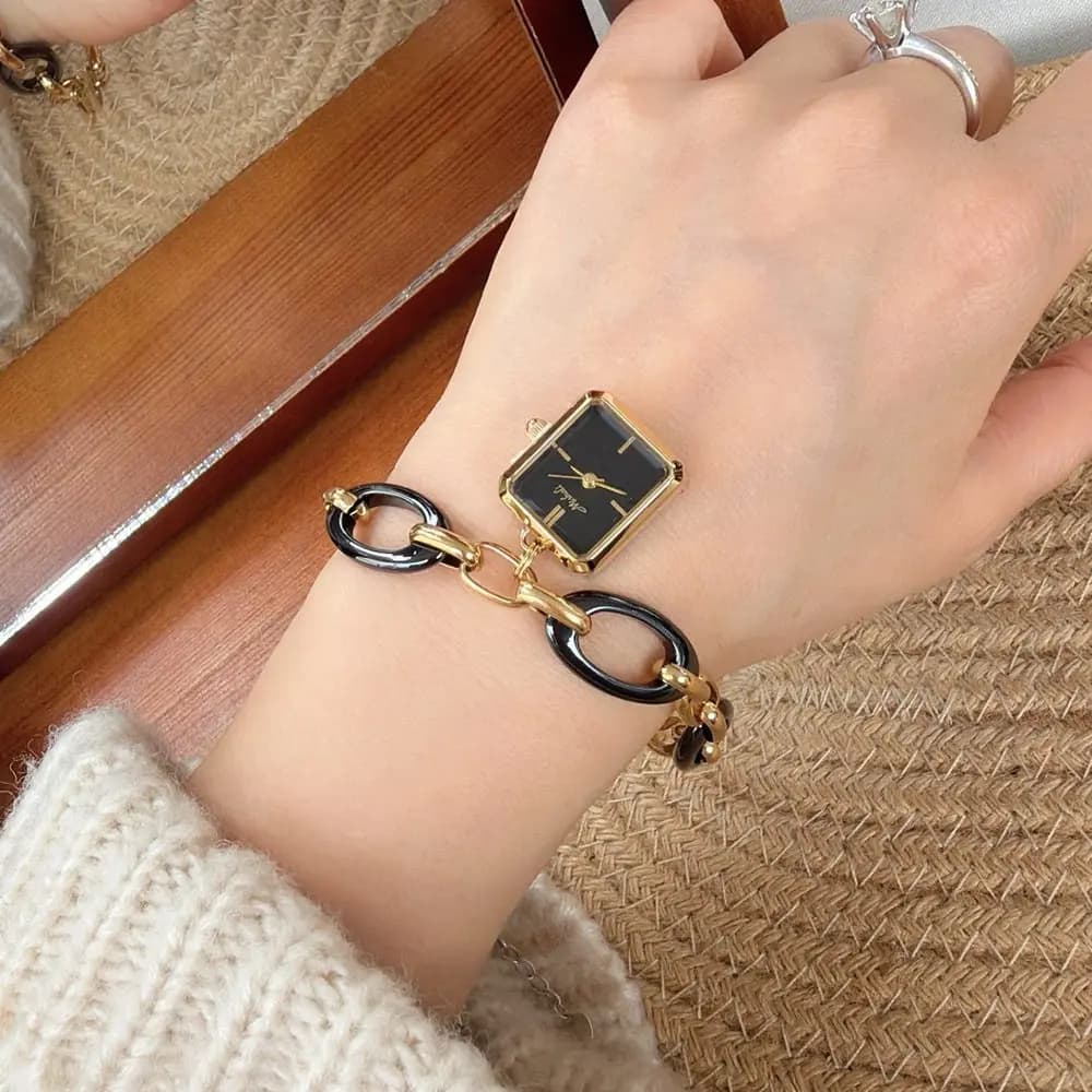 Luxury Square Watch 2026 New Model, High Gamma Women's Watch with Autentical Steel Strap, Premium Selection Clock, Women's Gift