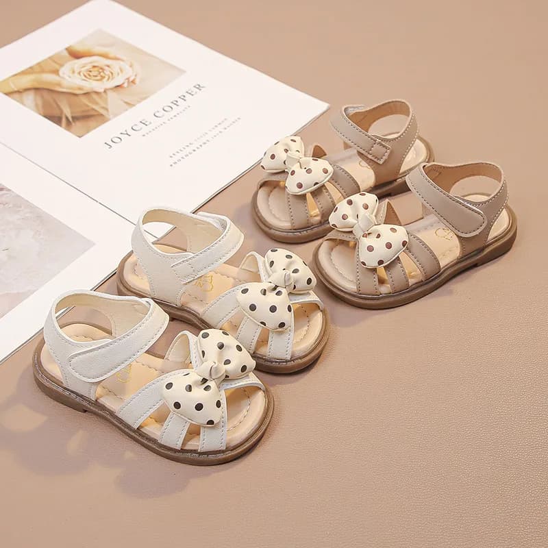 Sandali per Bambina con Pois e Fiocchi, Scarpe da Passeggio Dolci per Bambine, Suola Morbida Antiscivolo, Nuove Scarpe da Spiaggia Estive 2026 per Bambini Piccoli, Taglie 15-25