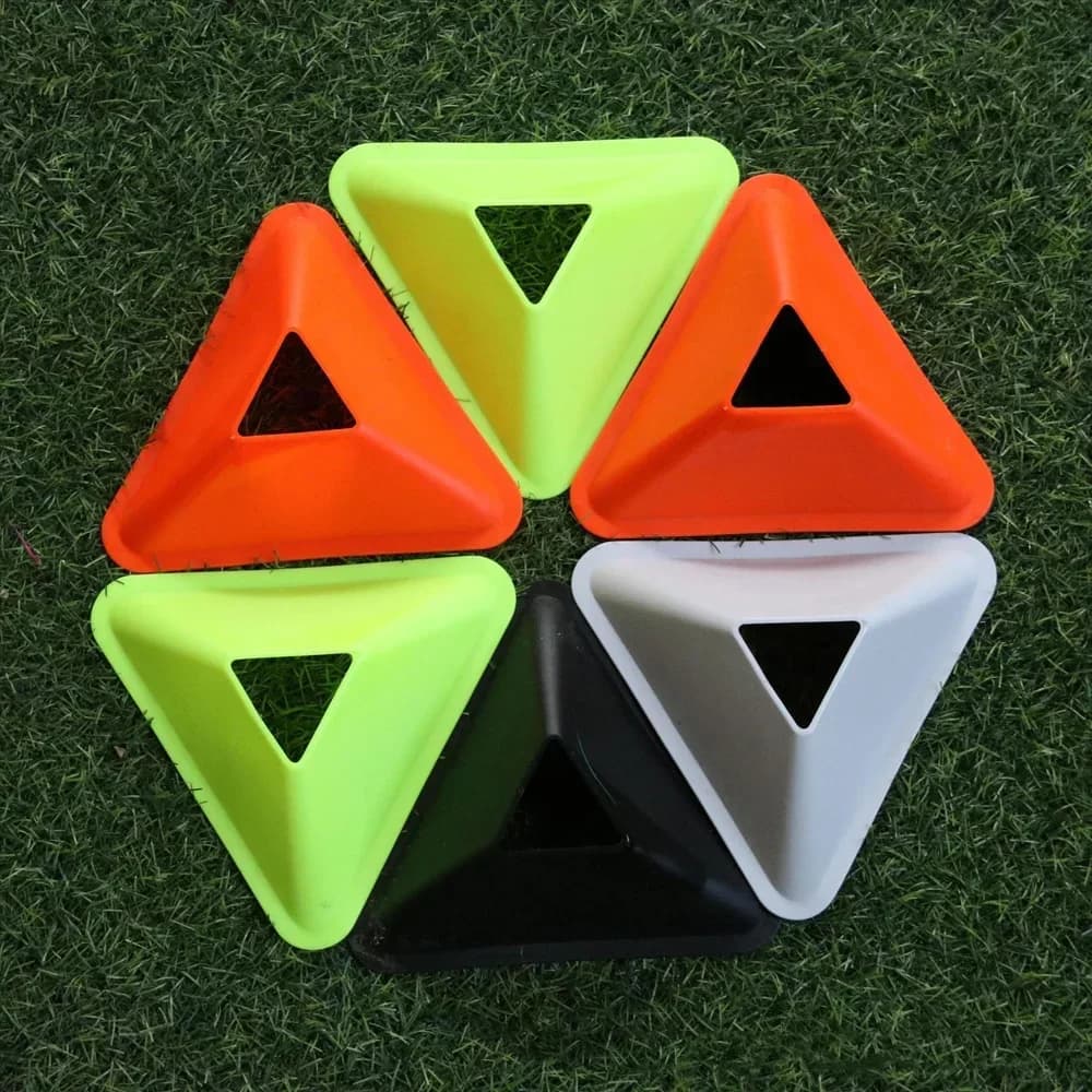 Coni da allenamento per calcio, triangolari, per marcare il campo, per allenamento di agilità, dischi portatili, attrezzatura per ostacoli per bambini e adulti