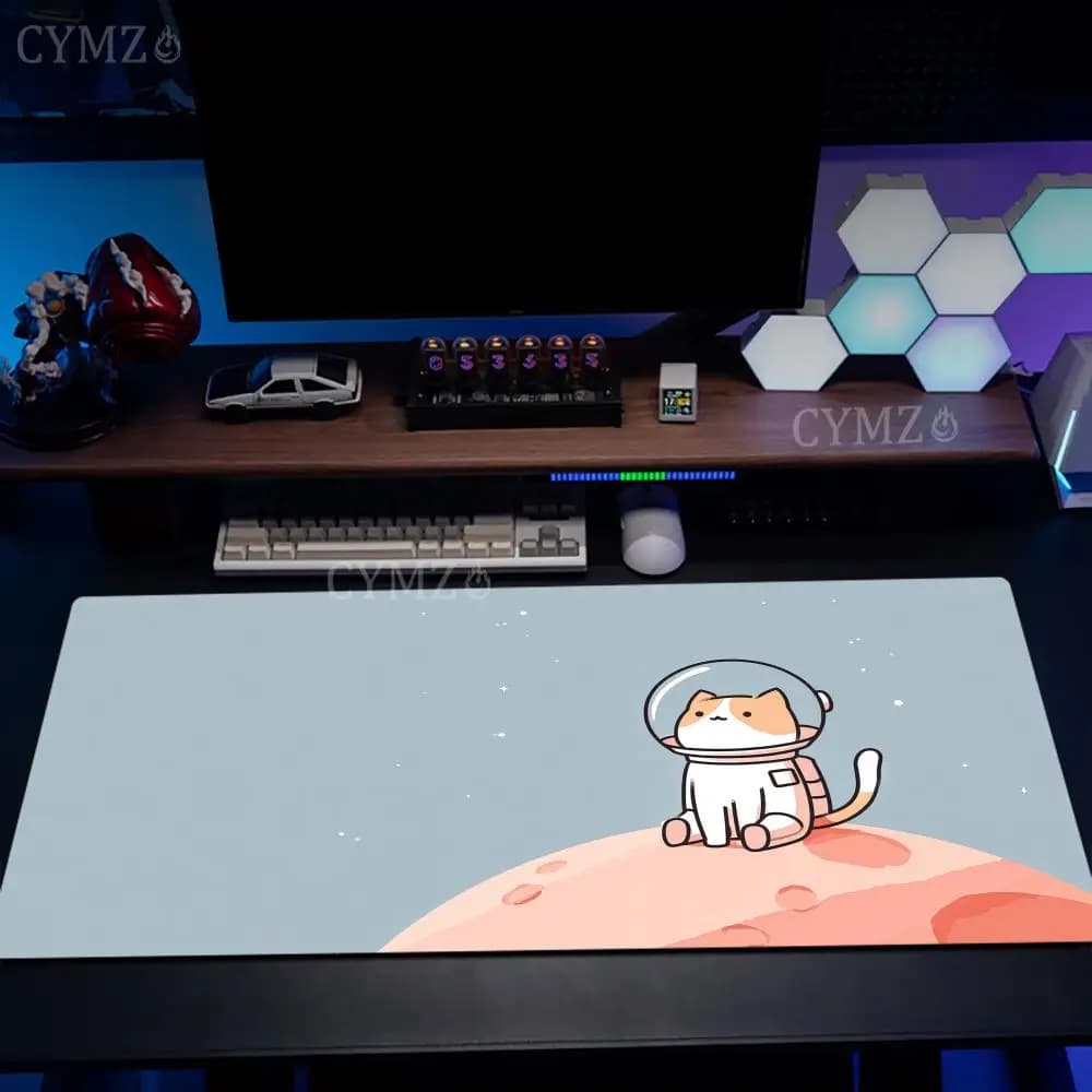 Mouse mat with pink planet and astronaut cat, durable and anti-slip office mouse mat, game mats with sewn edge and HD print
