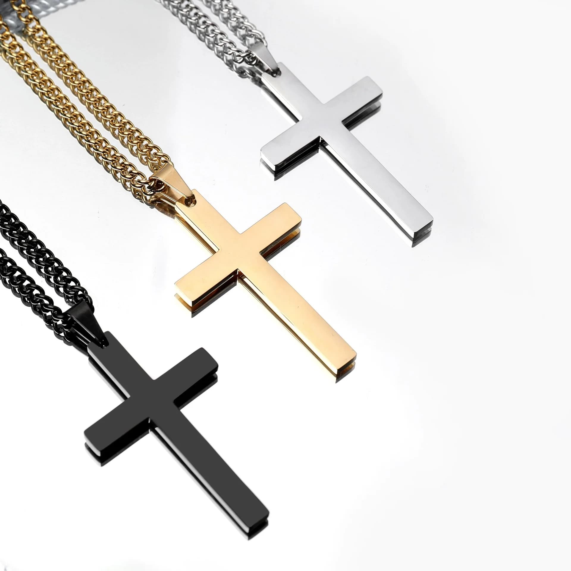 Christian Cross Pendant Necklace Men's Necklace New Fashion Metal Religious Amulet Pendant Accessory Party Jewelry