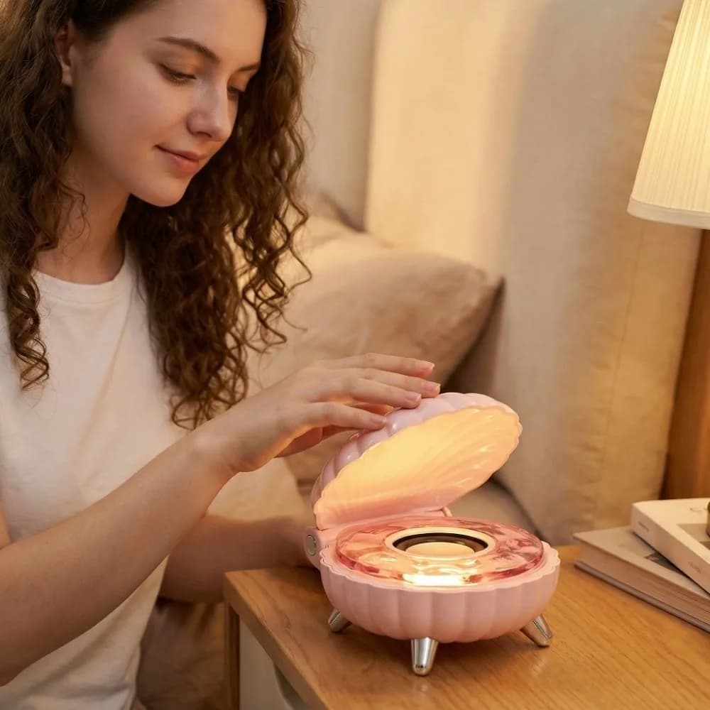 Altoparlante Bluetooth a Forma di Conchiglia con Effetto Luce Ondulante, Mini Proiettore LED Notturno per Decorazione e Atmosfera Domestica