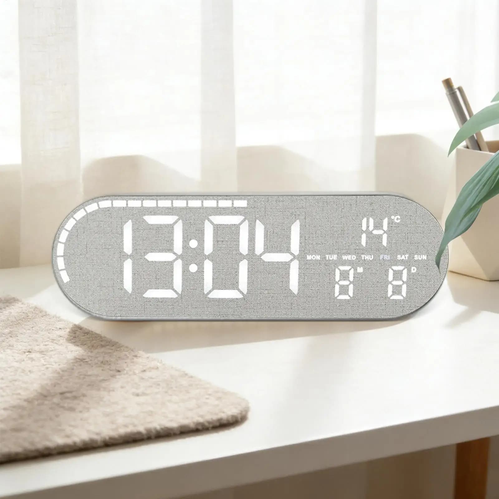 Wall Clock with Temperature and Date, Digital Alarm Clock for Room, Office, Room, Garage, Gym, Kitchen, Bathroom, Country house, Seniors