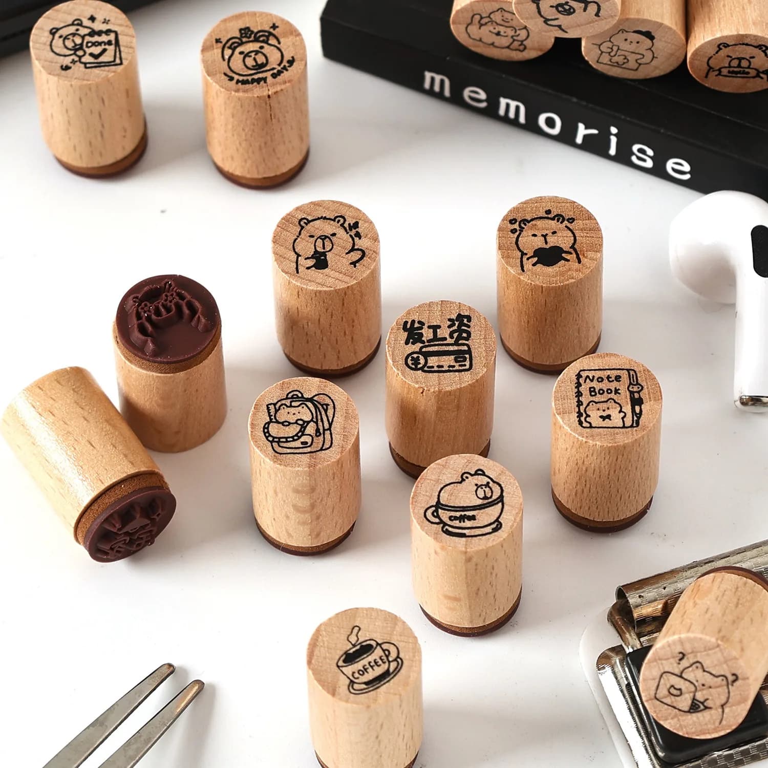 Creative DIY Wood Seal Stamp Set - Cute Round Shape Capybara Dog Bear Cat Pattern for Scrapbooking Craft Supplies
