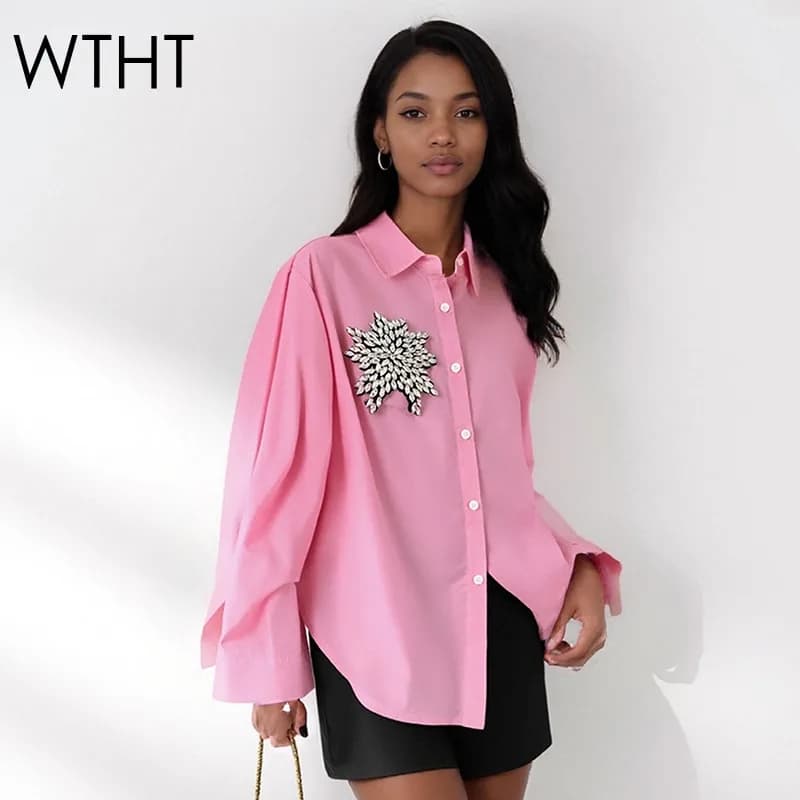 WTHT 2025 Autunno Moda Nuove Donne Impiombate Diamanti 3D Decorazione Camicia Allentata Trendy Risvolto Maniche Lunghe Camicetta Femminile 1LS2587