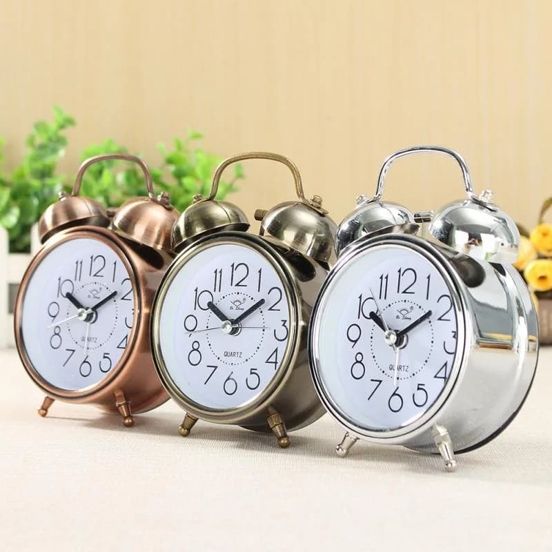 Sveglia Vintage Retro Puntatore silenzioso Orologi Numero rotondo Doppia campana Sveglia forte Comodino Luce notturna Decorazioni per la casa
