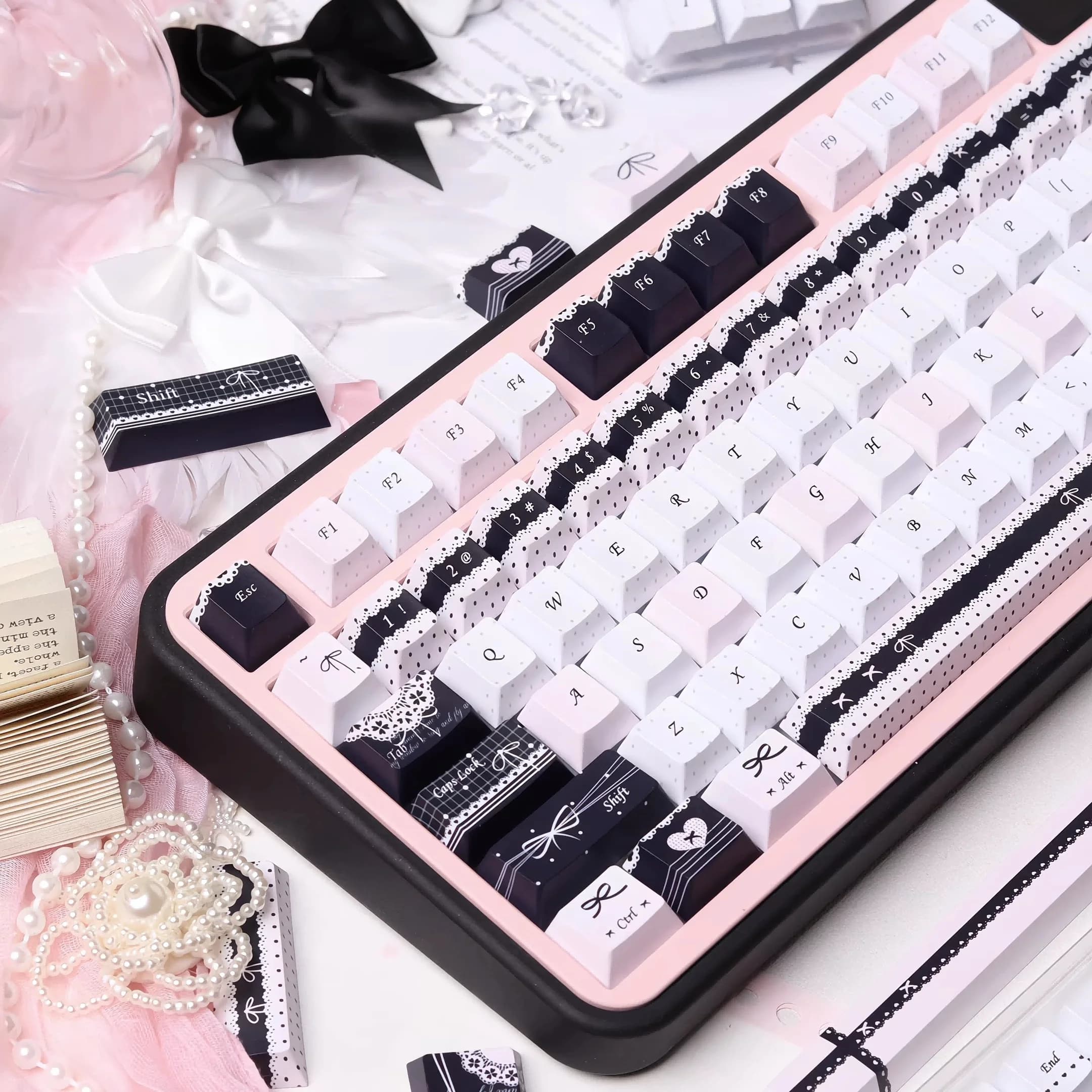 Keycaps Originali Dream Weaving Notebook Black Pink, Altezza FOA, Sublimazione su Cinque Lati, per Tastiera Meccanica