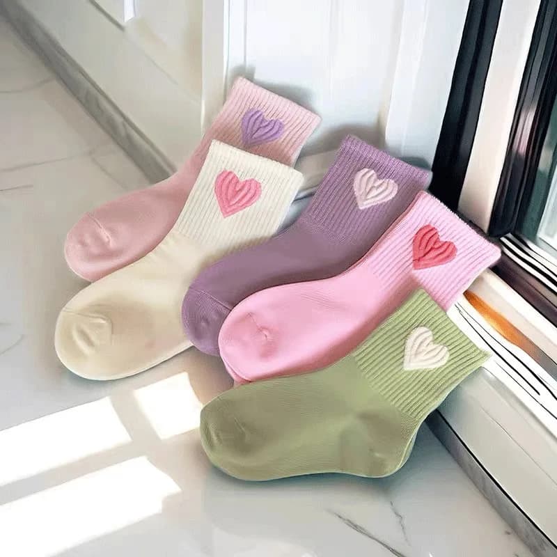 5 paia di calzini per bambini Calzini per ragazze Calzini a tubo medio Autunno/Inverno Amore Calzini casual versatili e carini