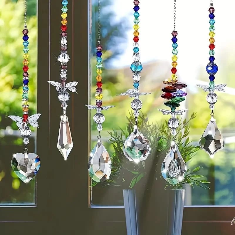 The 6-piece crystal ball prism light trap is suitable for window rainbow making. It comes with a butterfly pendant and is ideal