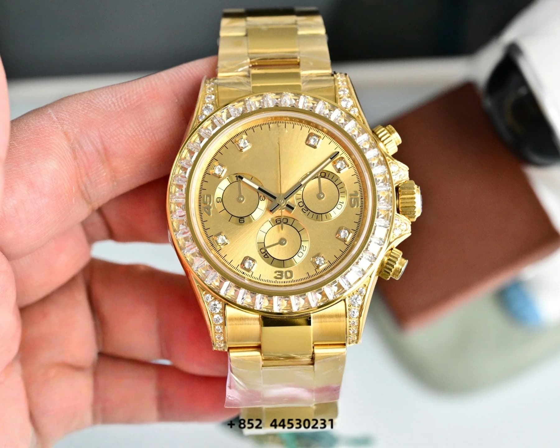 42mm Diamond Gold Men’s Chronograph Watch Quartz Luminous Sapphire Glass Waterproof Custom Logo Available