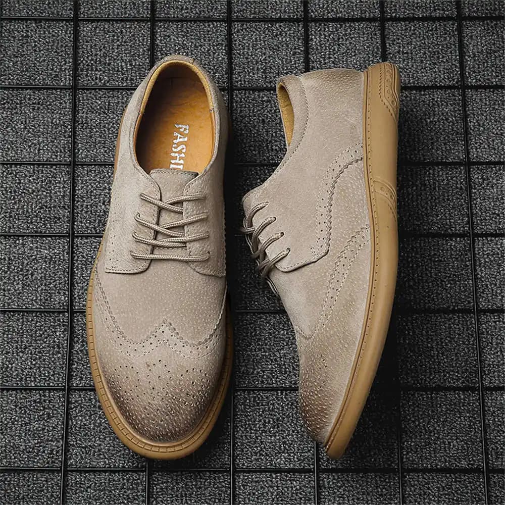 41-42 Scarpe da trekking eleganti da uomo Teniss Man Scarpe leggere Sneakers Sport all'ingrosso per rivendere Special Wide New Tenks