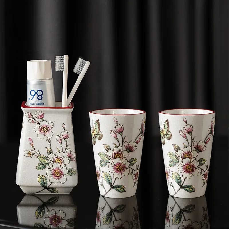 Nuovo Set di Tre Pezzi in Stile Cinese: Portaspazzolino in Ceramica, Bicchiere per Lavaggio e Bicchiere per Collutorio per Coppie, con Supporto per Spazzolino da Bagno