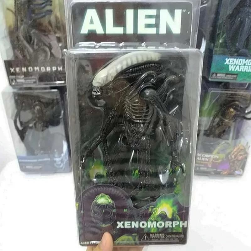 Figure Alien Xenomorph Warrior Action Figure Aliens vs Predator AVP Series Collectible Model Toys Joint Movabel Doll Gift