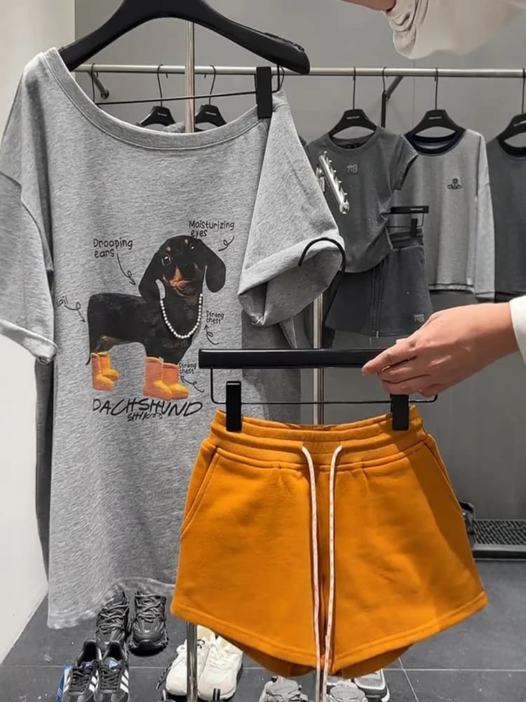 American Style Summer Outfit Women's T-shirt Shorts Set Dog Print One Shoulder Design Pearl Necklace Dog Print T-shirt Shorts...