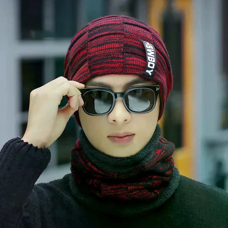 New Men Winter Warm Wool Hat Outdoor Ear Protection Warm Thick Bicycle Knitted Cap Scarf Windproof Visors Cap Tide Gorras
