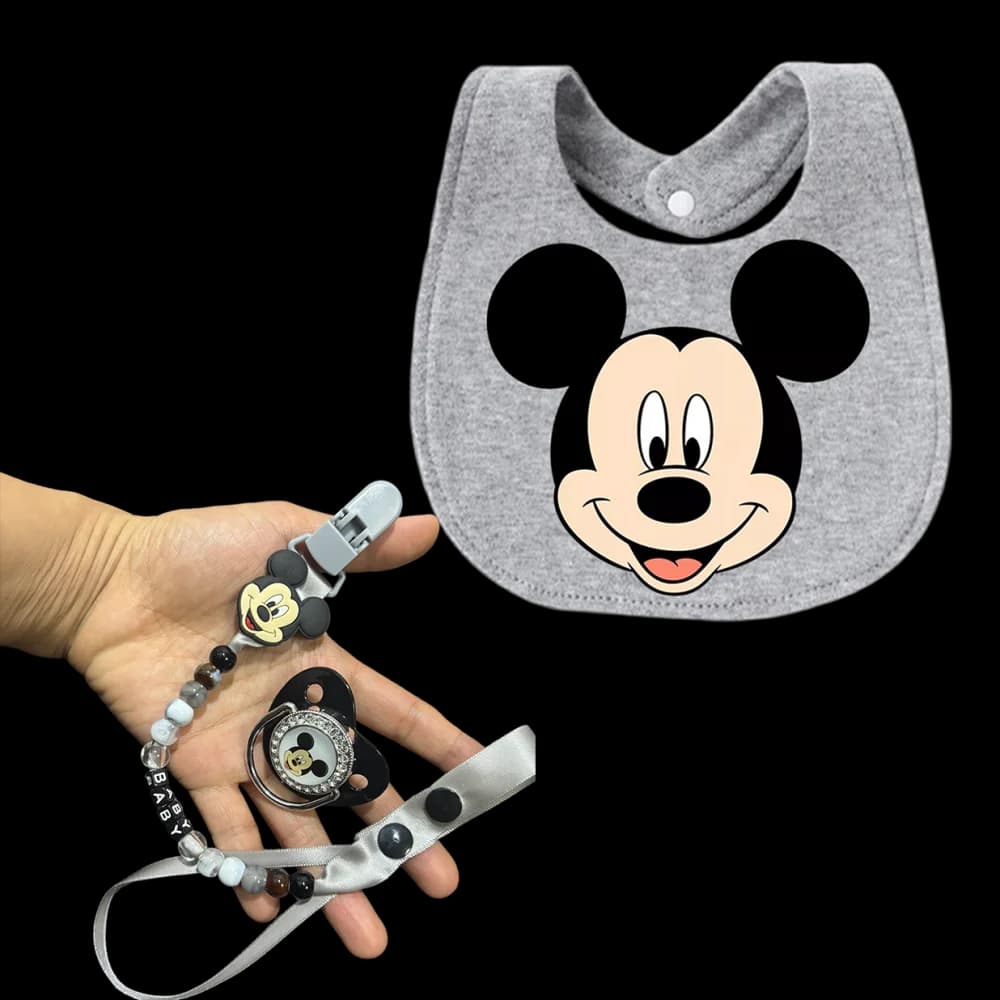 Set di ciucci per neonati con squisiti motivi a cartoni animati, bavaglino per neonati, ciuccio per l'allattamento e portaciuccio, regalo adatto per neonati.