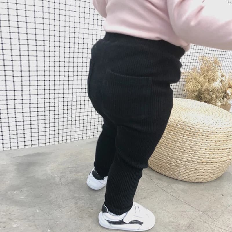 1-7T Leggings per bambina collant in cotone 2024 primavera autunno bambini ragazze pantaloni scuola pantaloni lunghi neri pantaloni per bambini leggins carini