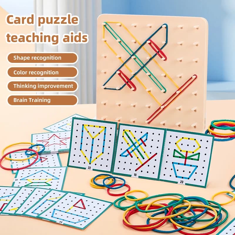 Set di Geoboard Educativo di Dimensioni Standard, Tavola con Pioli in Plastica Sicura, Elastici e Carte con Modelli, Gioco Colorato per Riconoscimento delle Forme