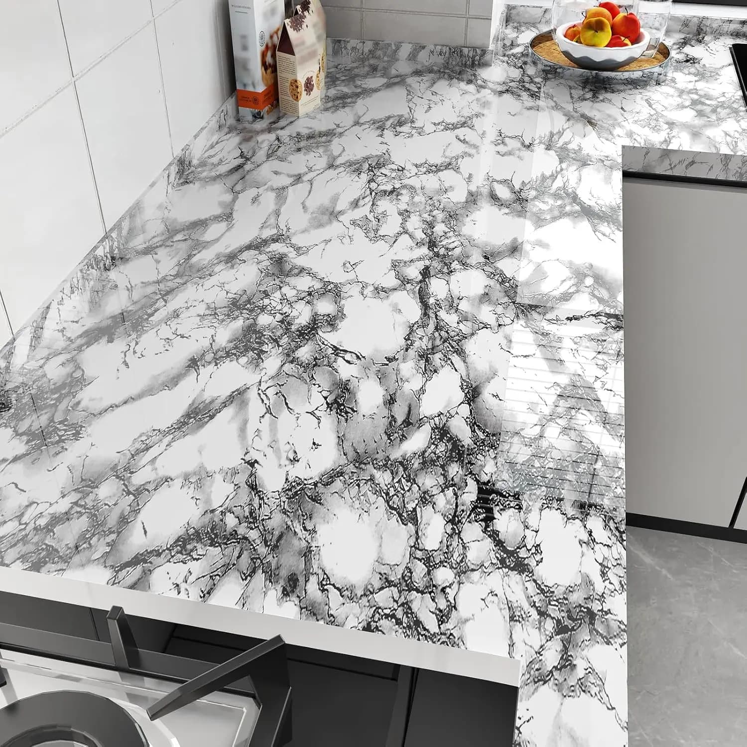 Carta da parati autoadesiva in marmo da 5M x 55CM, adesivi impermeabili e resistenti all'olio per cucina, pellicola decorativa termo-stabile per decorazioni domestiche