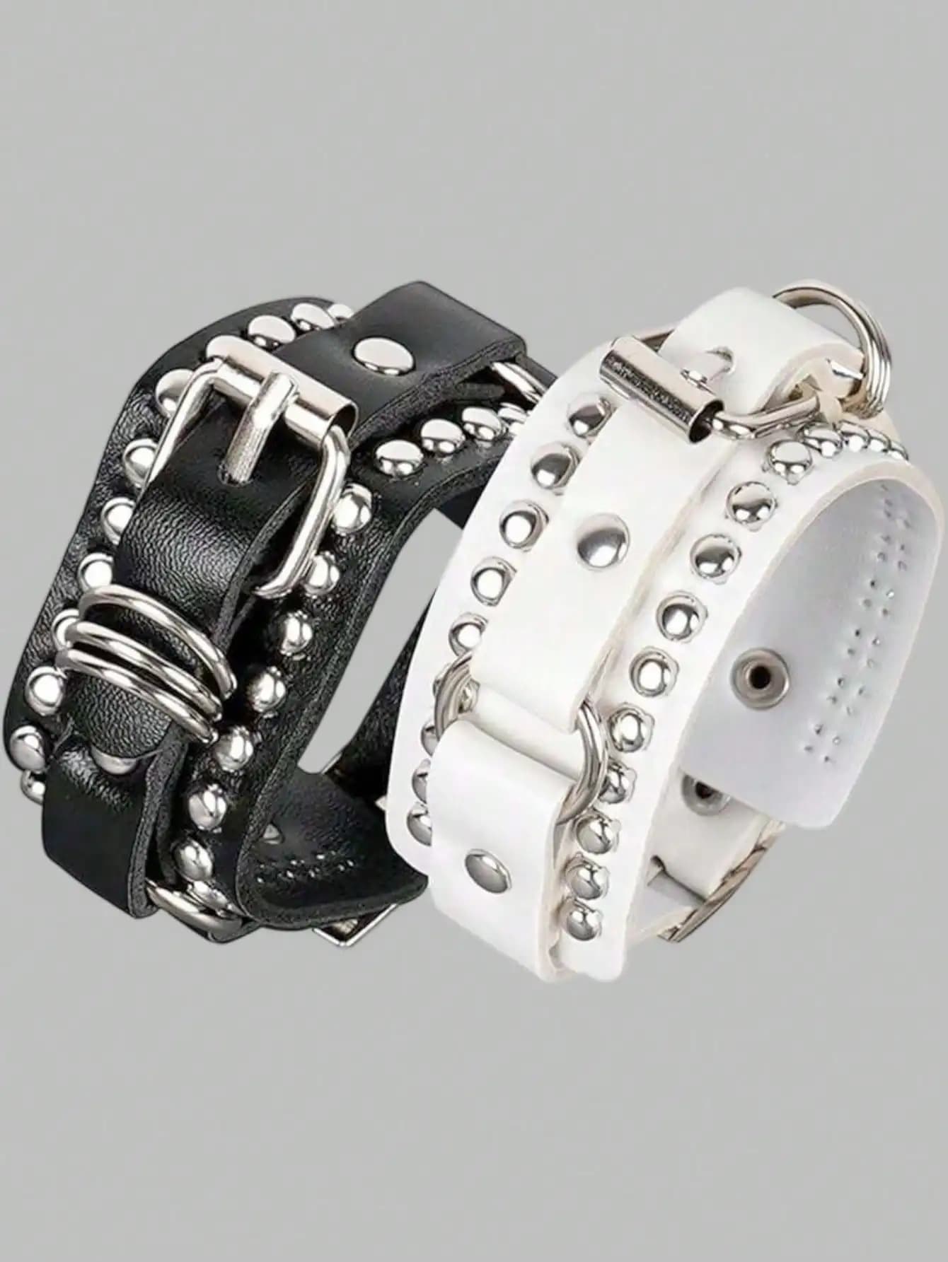 Bracciale a Polsino Stile Punk con Borchie e Cinturino Regolabile - Nero e Bianco