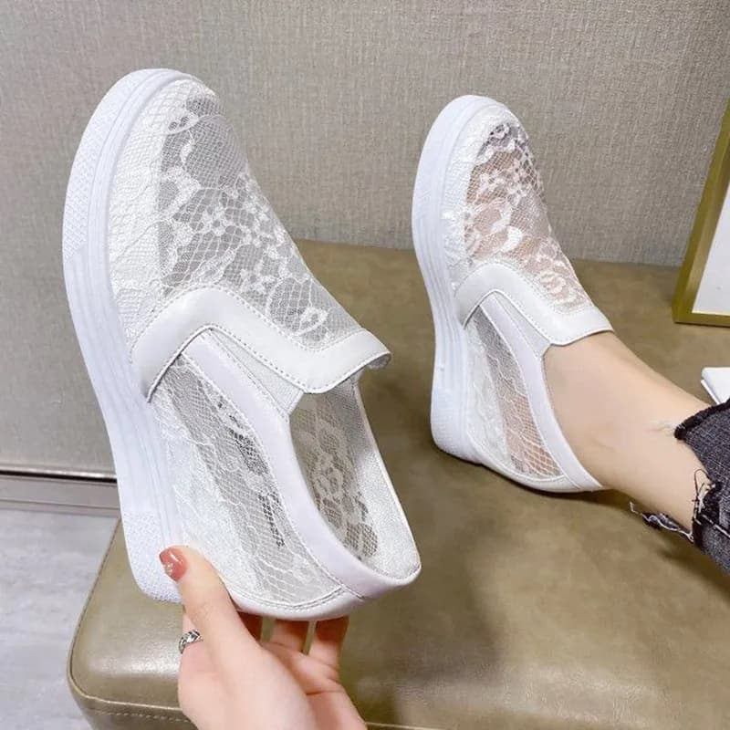Lace Flowers Woman Platform Sneakers Wedge Shoes 2026 New Female Height Increasing Breathable Mesh Casual Shoes Canvas Shoes